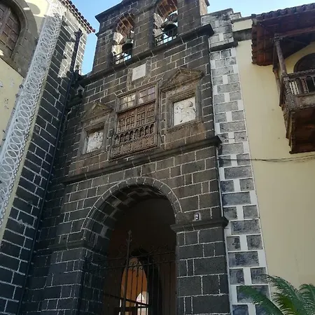 Isabelita Nyaraló