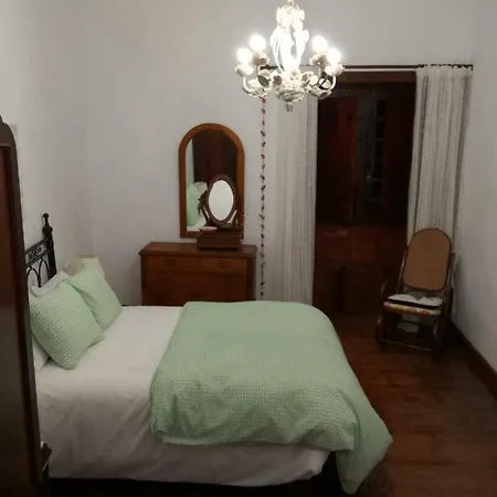 Nyaraló Isabelita